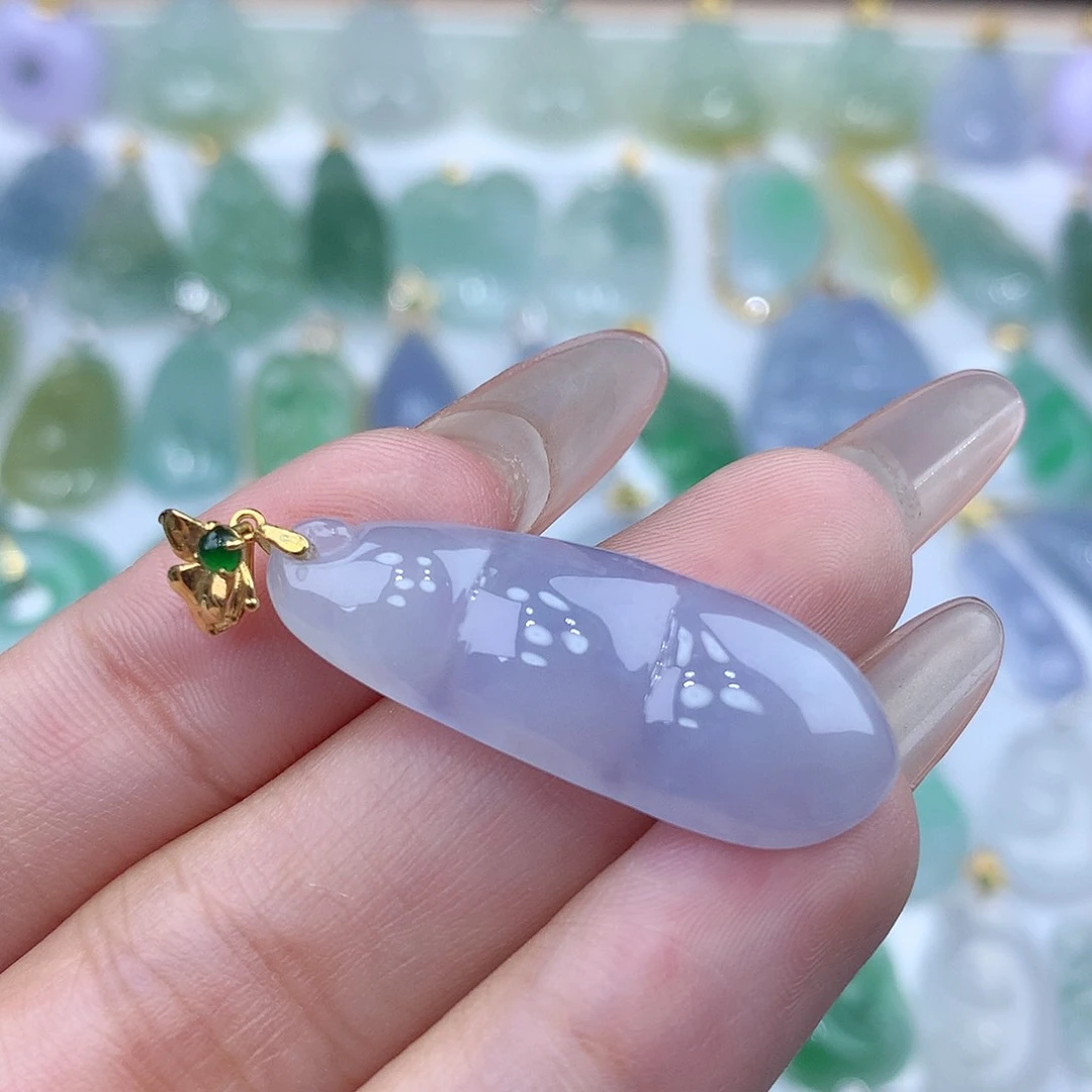 翡翠颈饰18K金镶嵌豆子