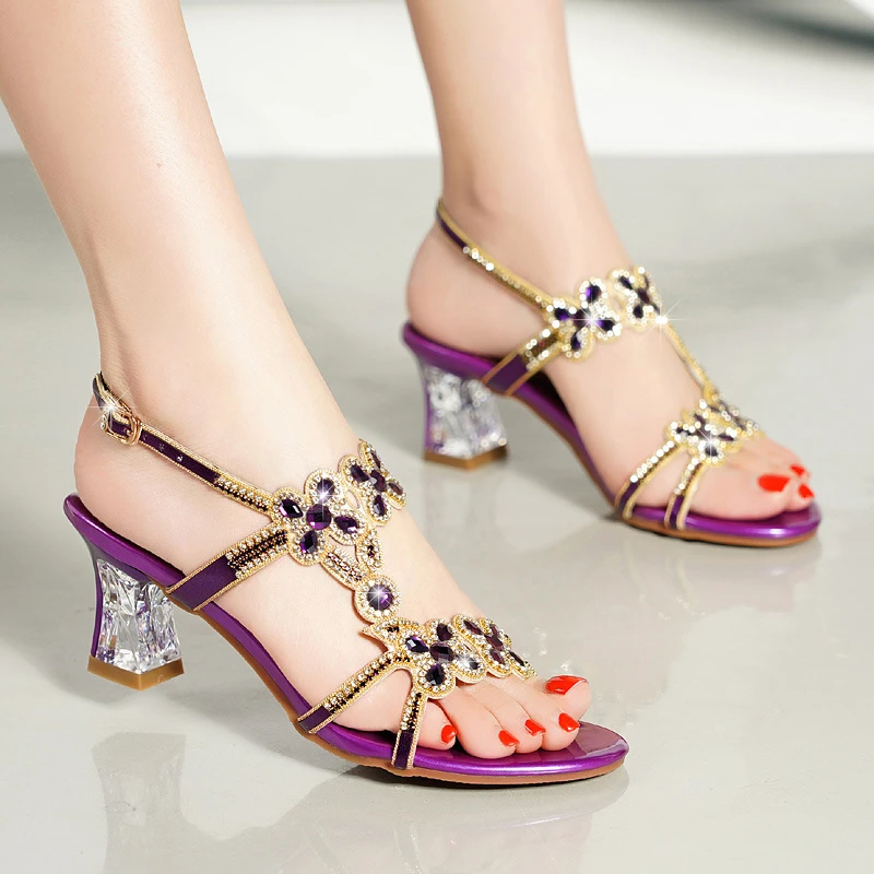 欧美水钻凉鞋女夏季百搭中跟仙女风水晶凉鞋女潮粗跟露趾镶钻粗跟