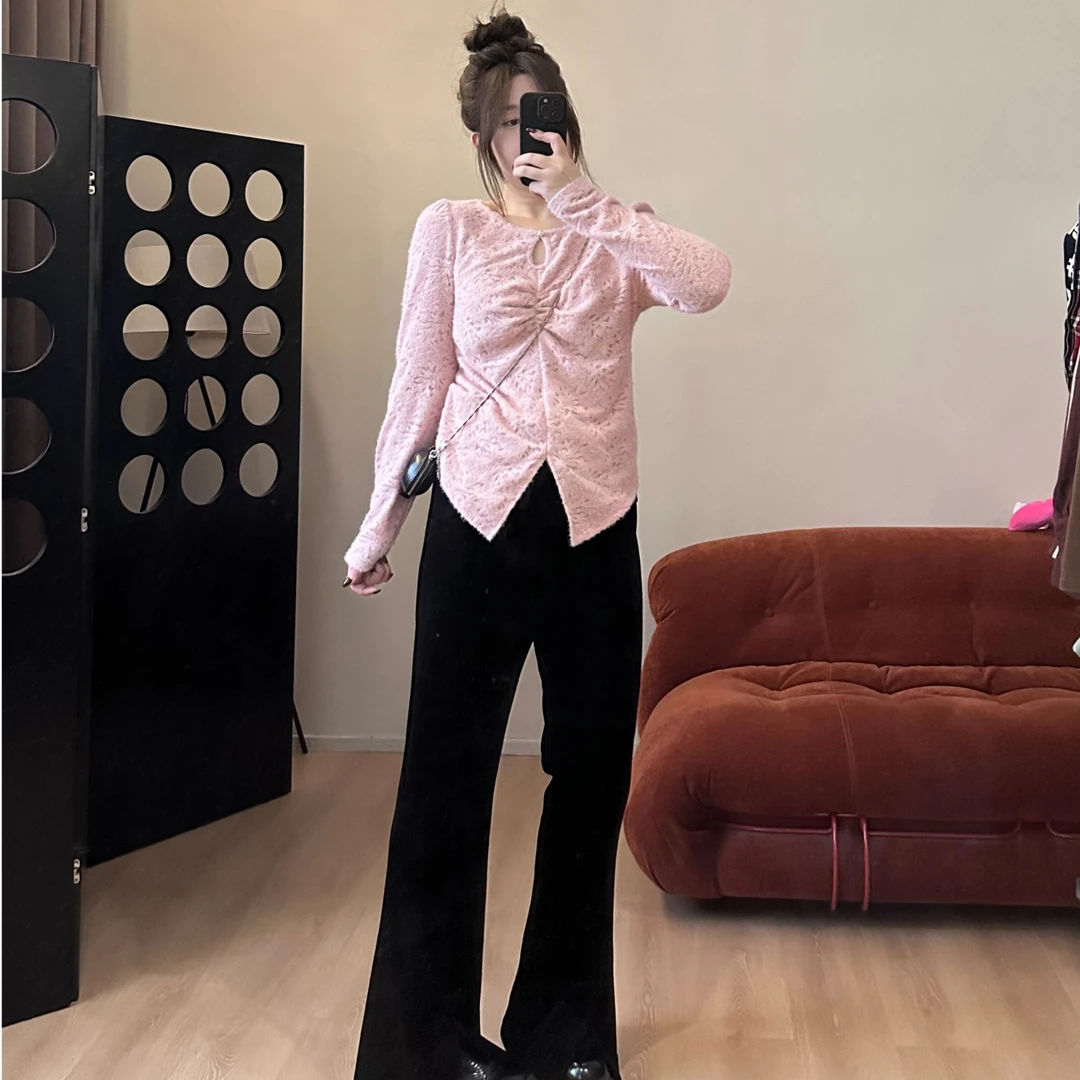 晶咕【桃之夭夭】时尚修身设计感显瘦镂空V领蕾丝打底上衣