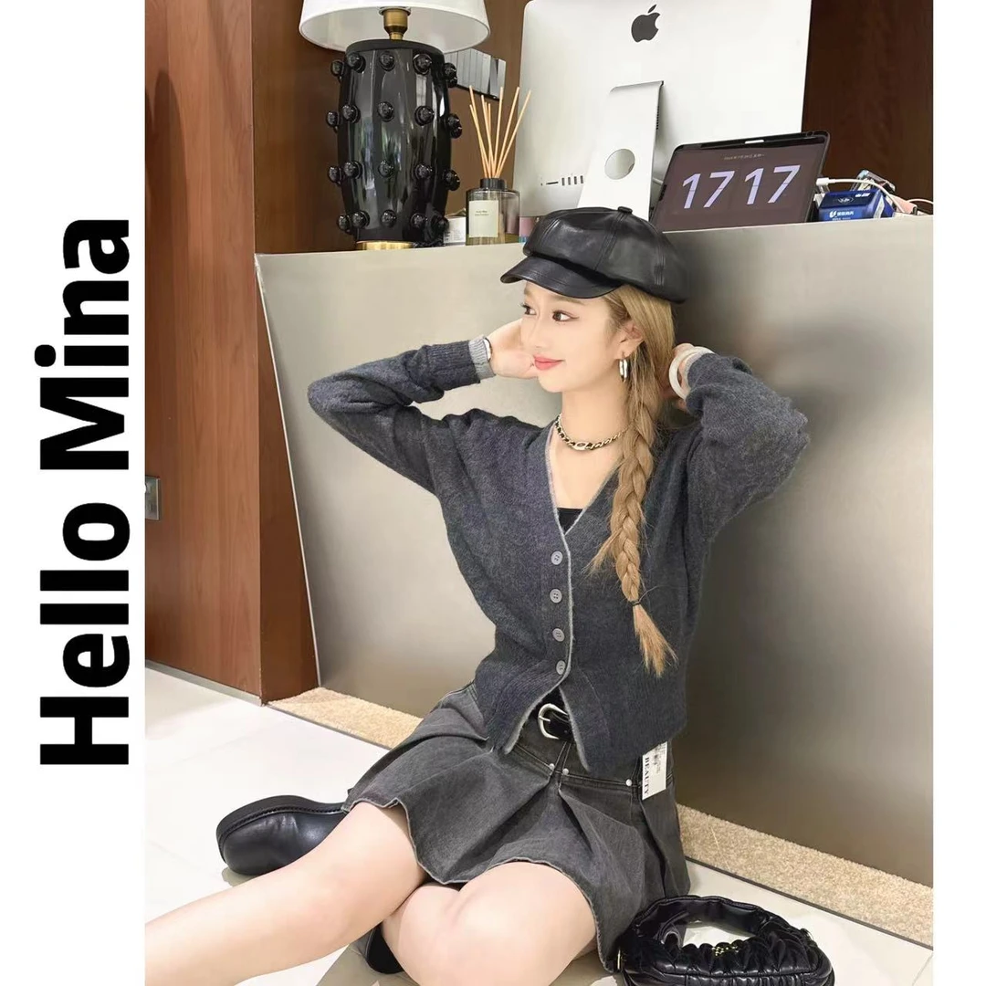 9602设计感气质灰色V领针织开衫