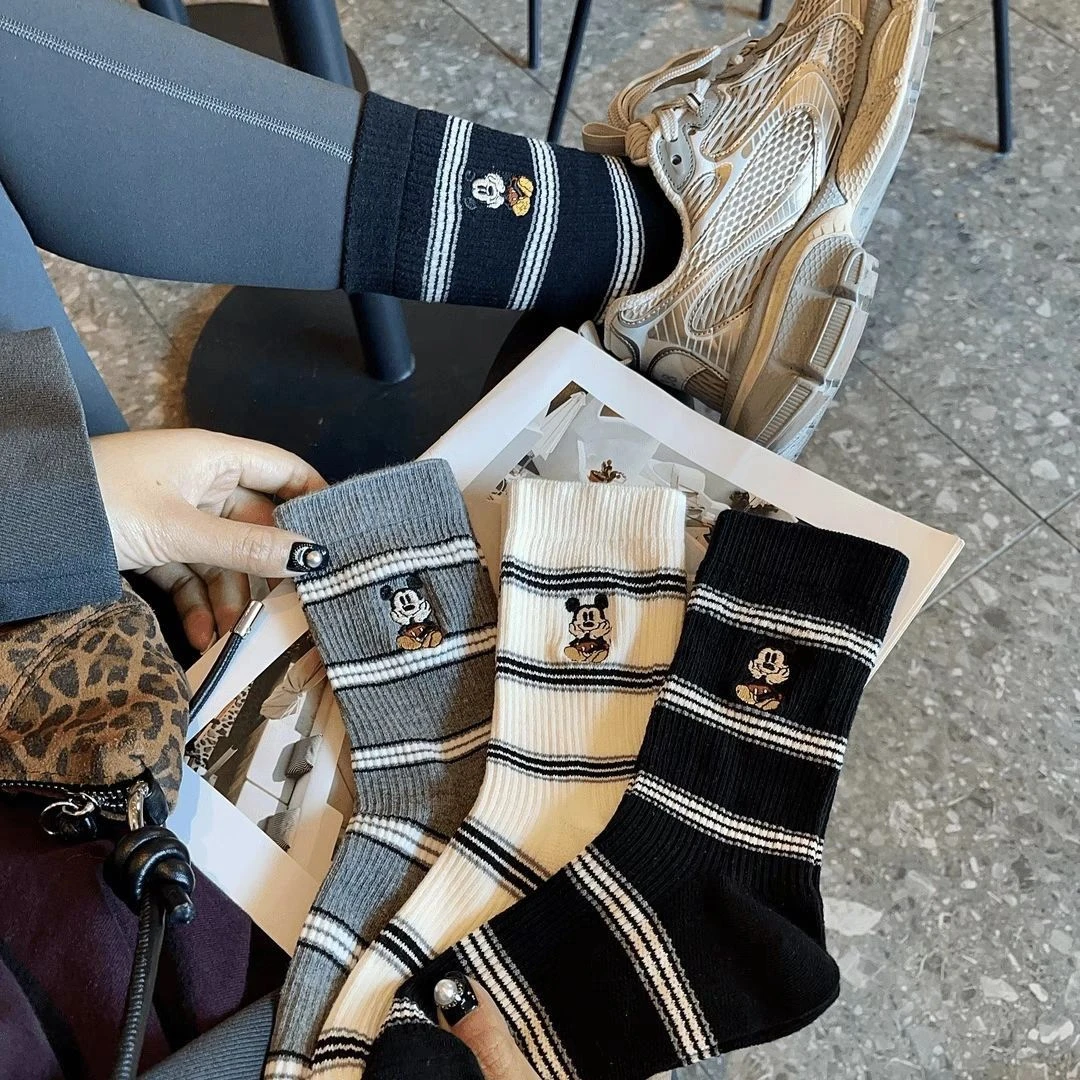 刺绣袜子撞色新款秋冬条纹堆堆日系米奇潮袜韩版女袜中筒爆款ins