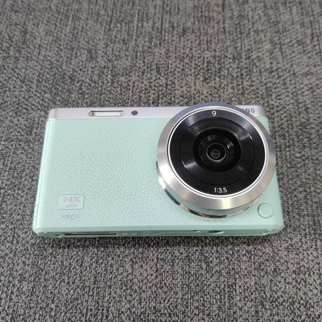 95新 Samsung/三星 NX mini 入门微单相机翻转屏幕 2050w人像美颜