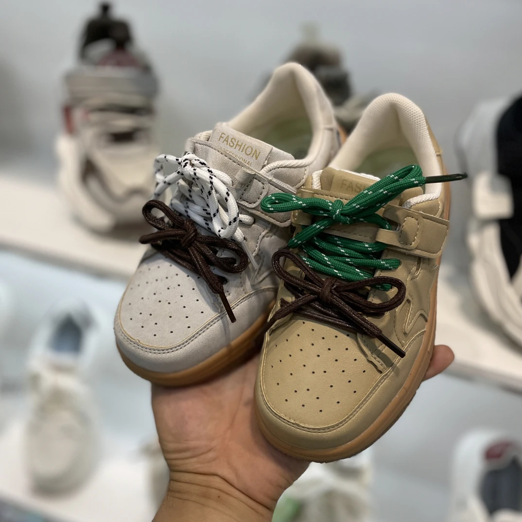 秋款 X82355儿童32-37码休闲舒适皮面板鞋