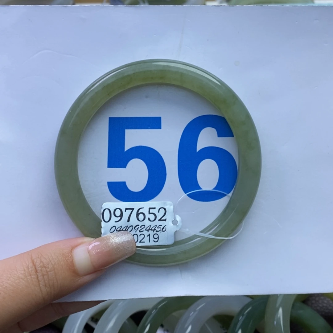 【闪购商品】和田玉手镯未镶嵌