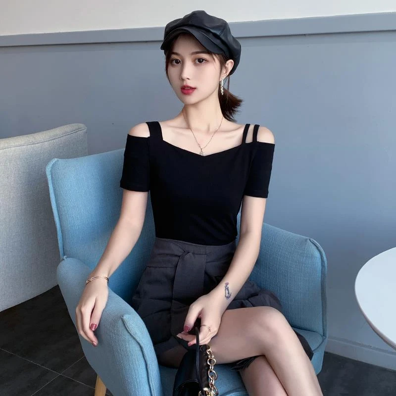 黑色T恤小个子女夏季短袖一字肩上衣露肩性感吊带漏肩2024年新款