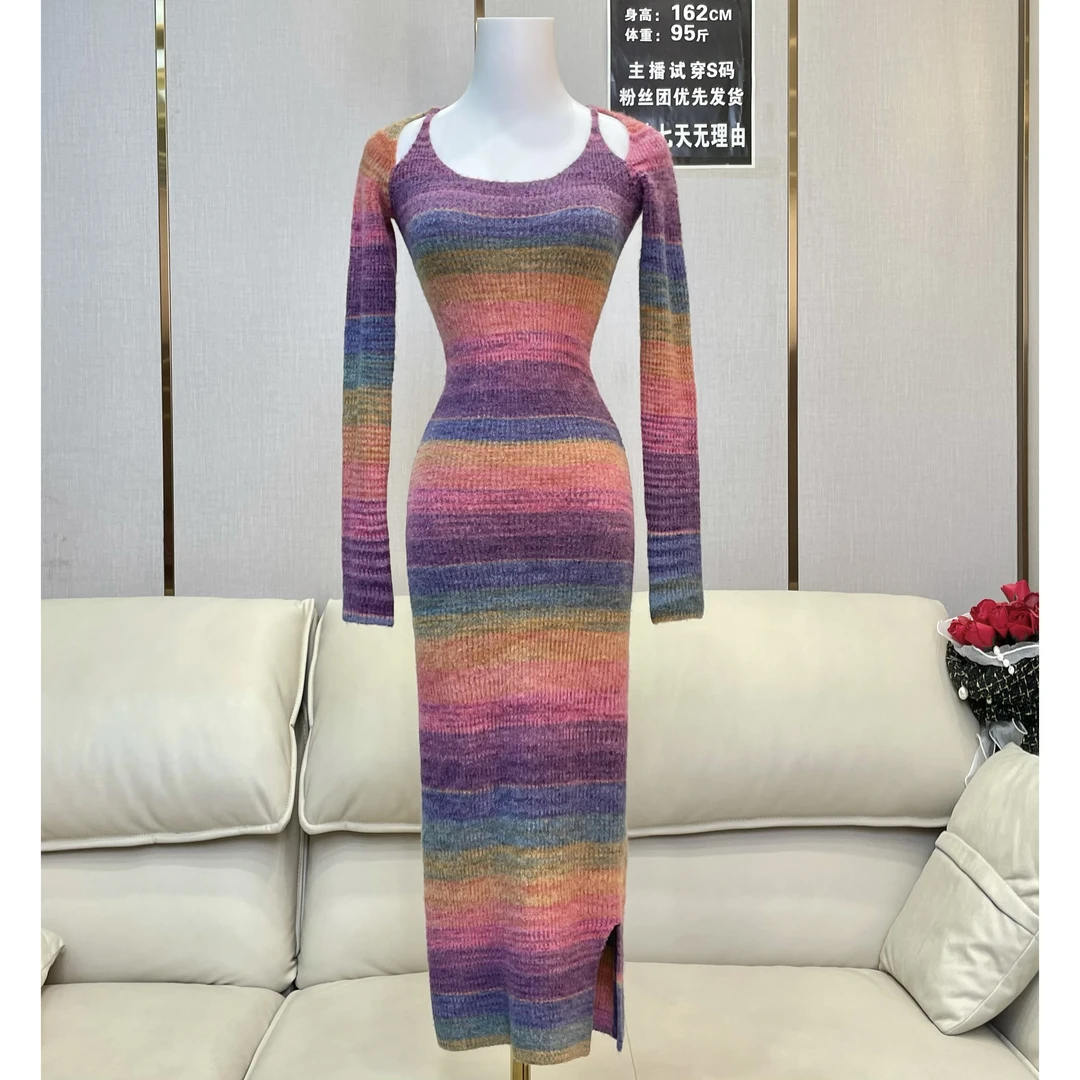 鱼子定制「渐变千色」性感修身毛织段染打底包臀连衣裙Q0588