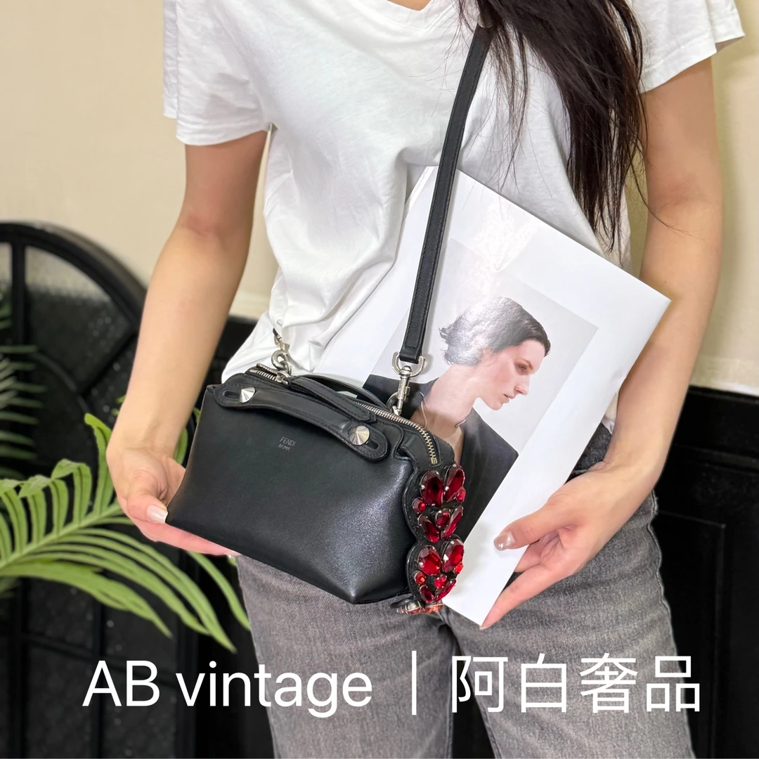 95新 FENDI/芬迪 阿白奢品/芬迪 by the way 红钻尾单肩包