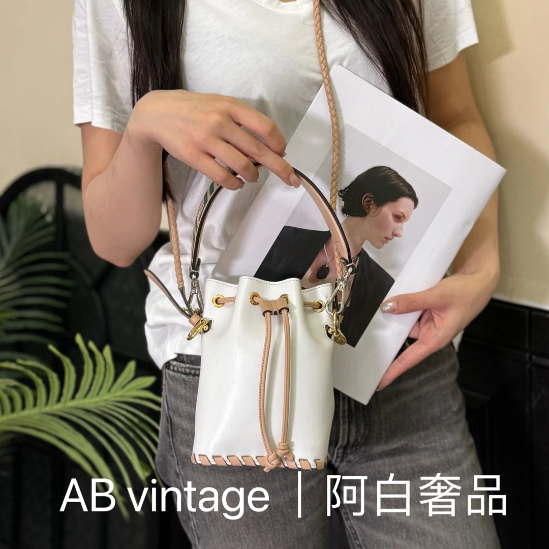 95新 FENDI/芬迪 阿白奢品/芬迪 水桶包