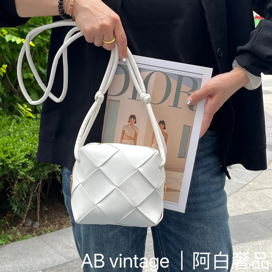 95新 BOTTEGA VENETA/葆蝶家 阿白奢品/BV 白色编织盒子包