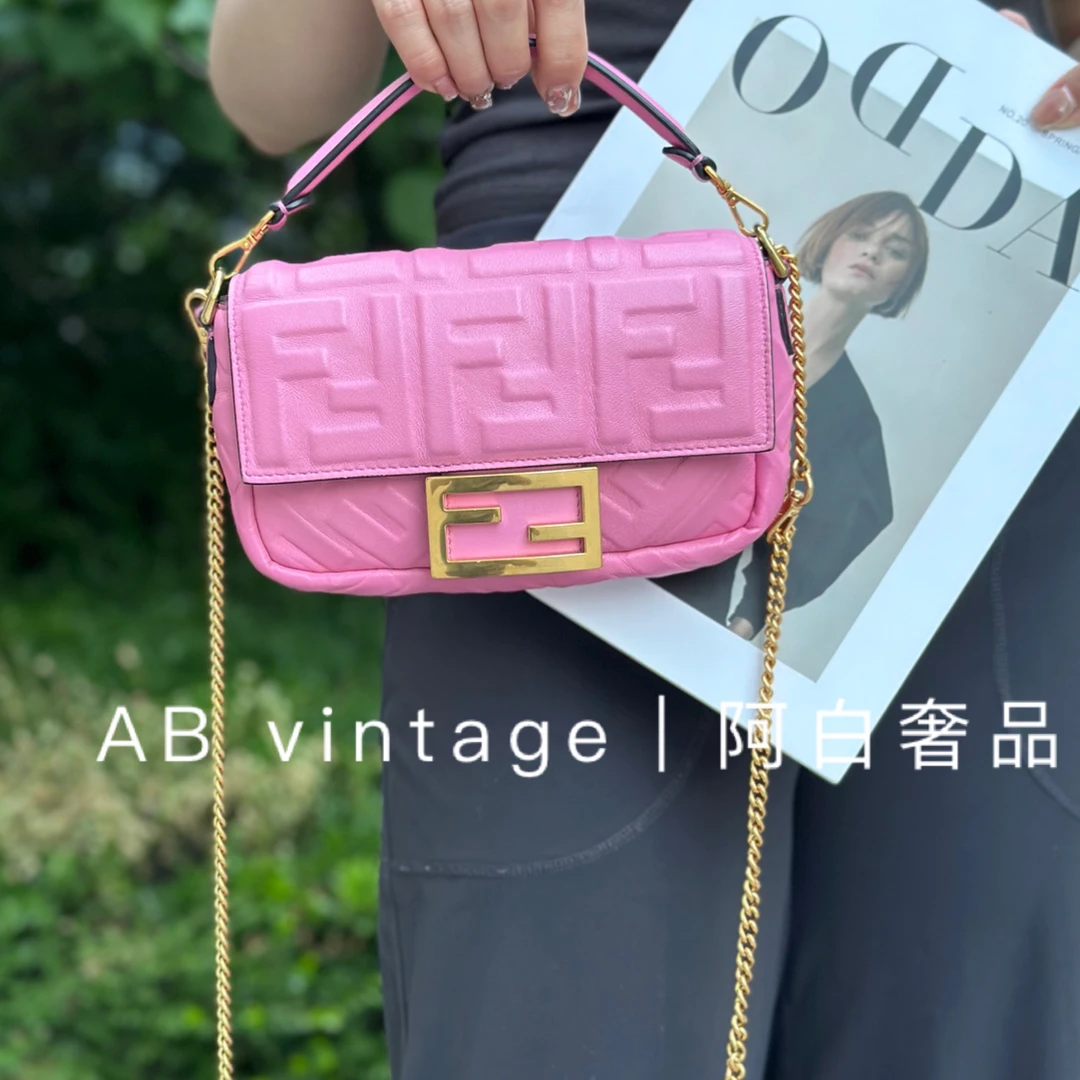 95新 FENDI/芬迪 阿白奢品/芬迪 粉色法棍包 在售