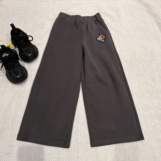 33326高端童装时尚百搭设计款休闲针织裤W