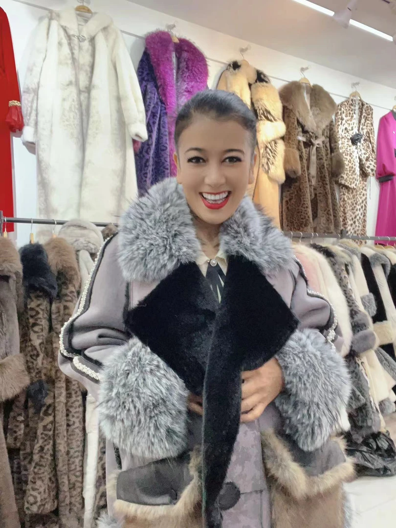 轻奢秀场女装时尚外套与众不同冬季新款