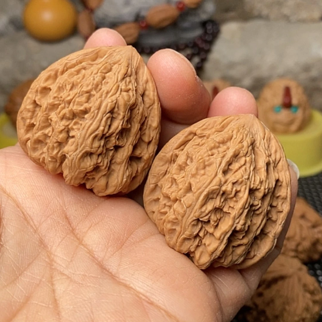 【闪购商品】文玩核桃把件密纹37