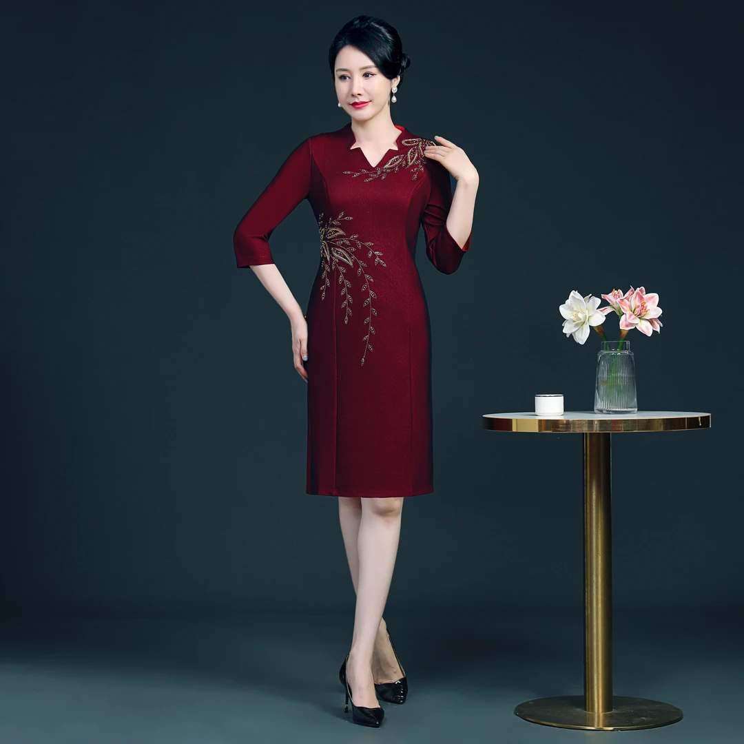 17喜婆婆喜妈妈丈母娘装婚礼宴婚宴会酒红色新款显瘦礼服连衣裙子