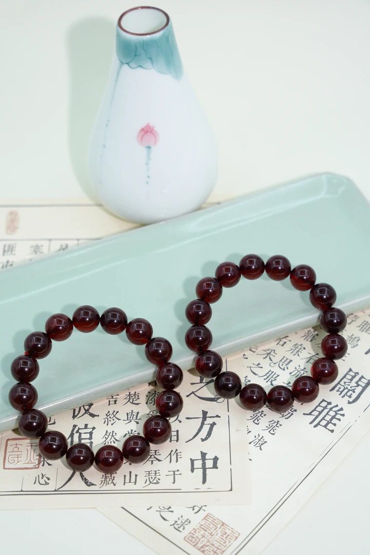 11-15mm微粉血珀手串多样性发一件