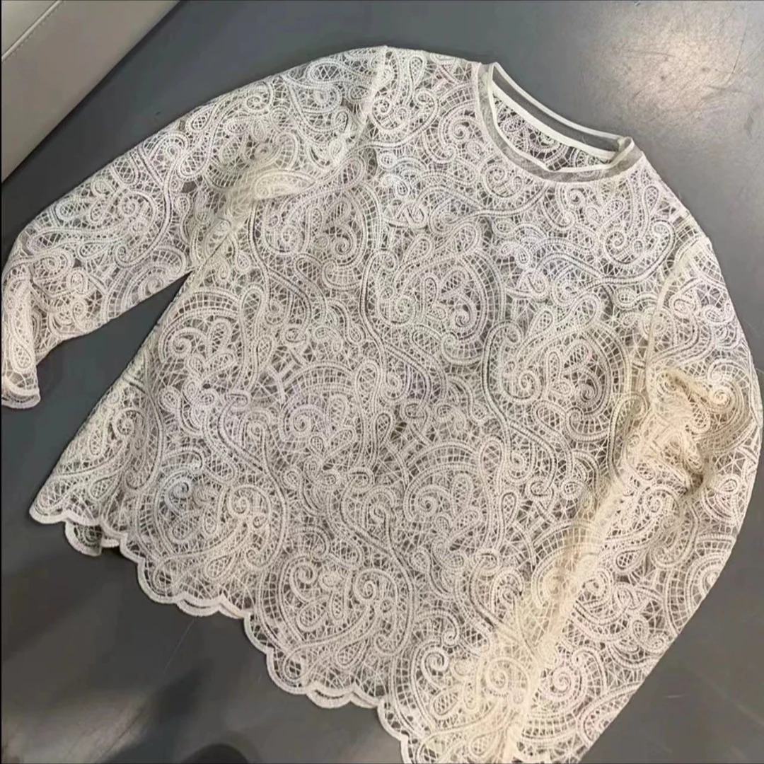 新韩系纯色钩花蕾丝圆领宽松长袖衬衫女2024秋冬新款设计感上衣