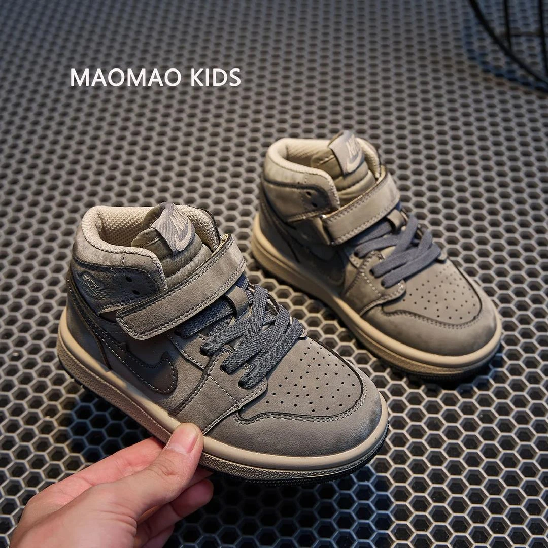 女童aj高帮板鞋男童灰色运动鞋2024春秋新款中大儿童鞋子3-18岁