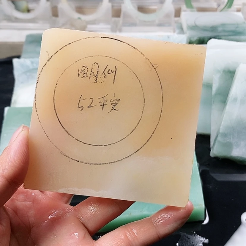 【闪购商品】石英质玉（金丝玉）手镯未镶嵌四*仙加工定制