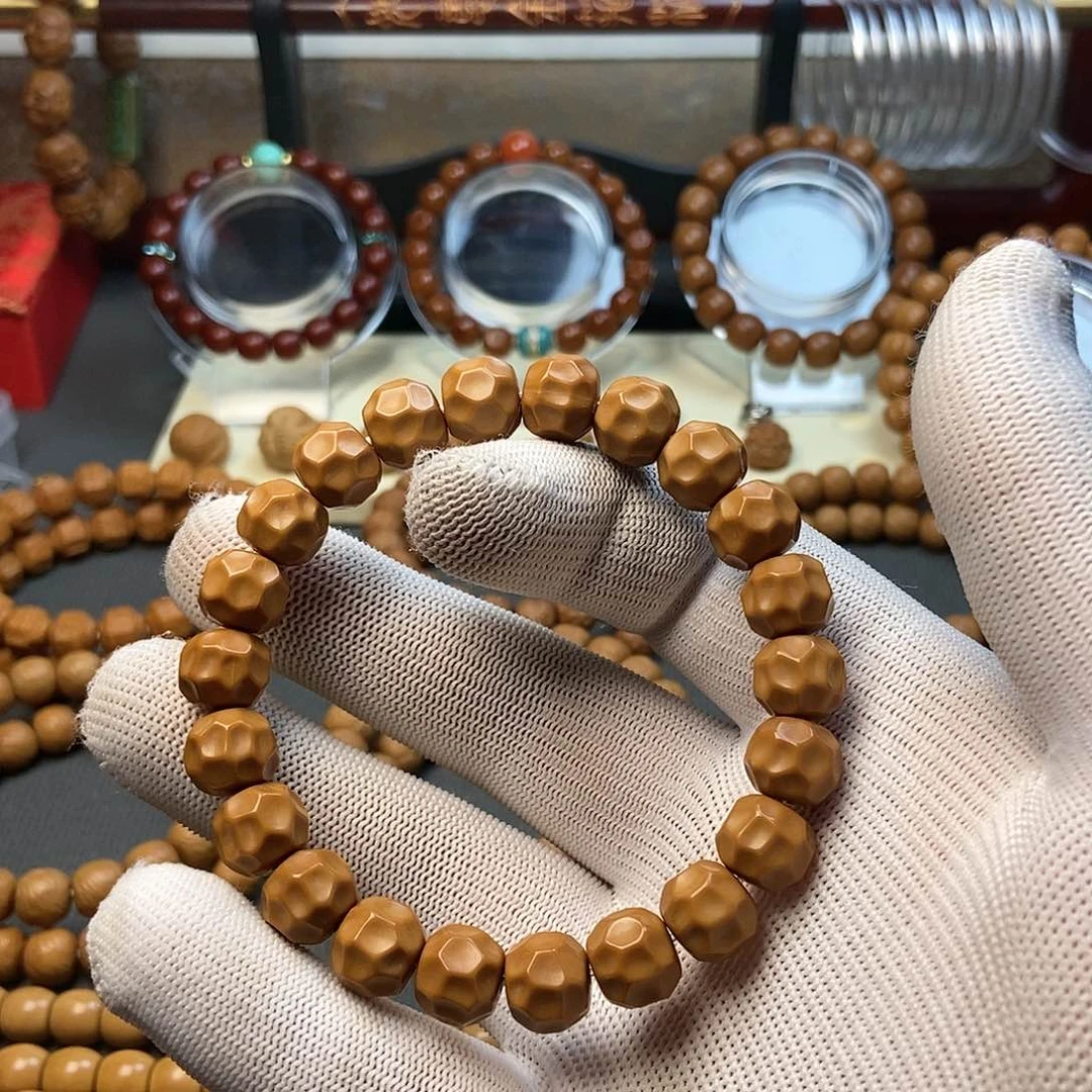 猴头核桃吊坠情*✨奶酪