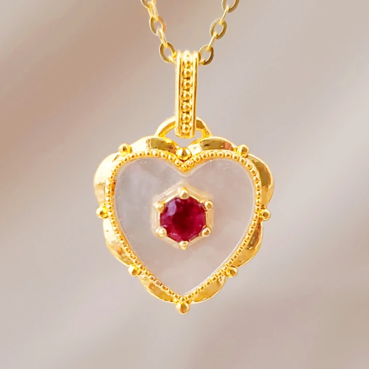 18K金红宝石爱心吊坠 G6095 （不赠链）