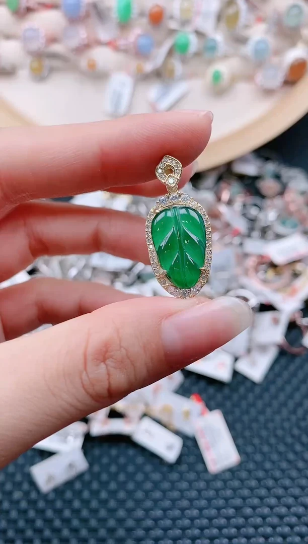 【闪购商品】翡翠戒指银S925镶嵌天然A货翡翠