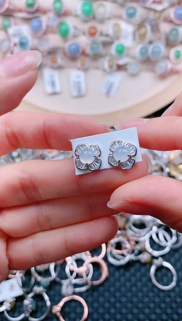 【闪购商品】翡翠戒指银S925镶嵌天然A货翡翠