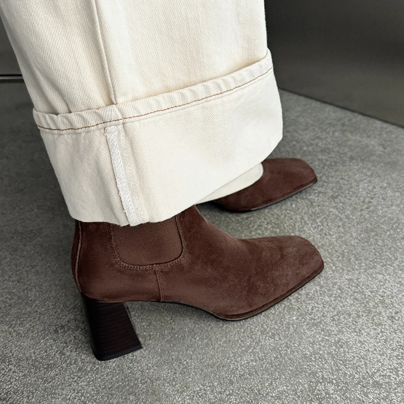 磨砂羊皮法式复古黑色真皮短靴子女秋冬新款高跟粗跟方头切尔西靴