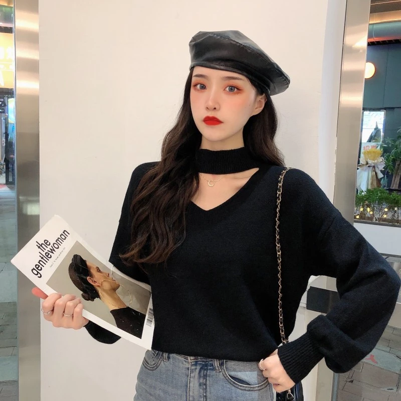 女款毛衣2025新款爆款洋气挂脖镂空设计感针织上衣高端时尚显瘦