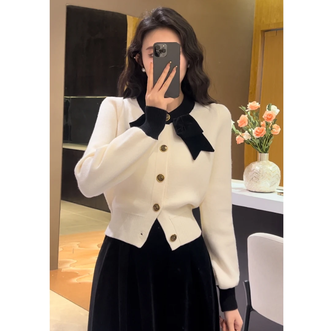 小香风复古蝴蝶结圆领撞色针织开衫气质显瘦毛衣女款2024款网红款