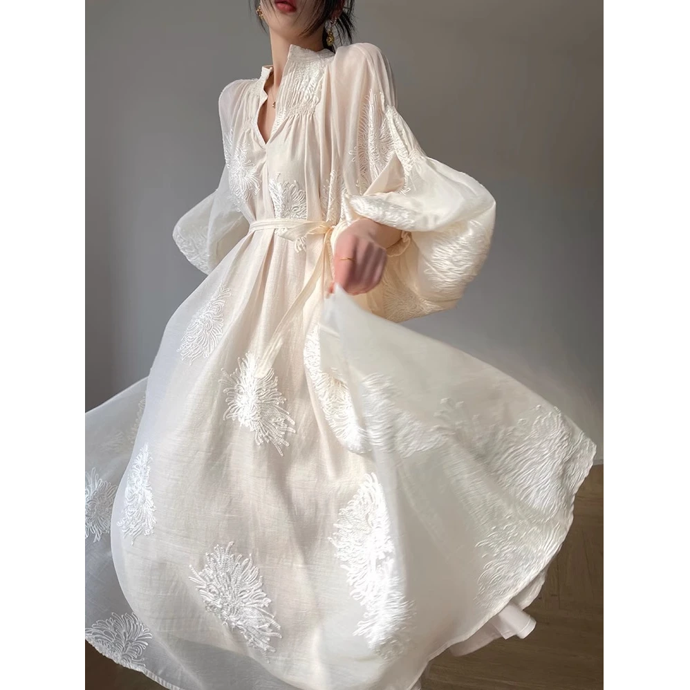 【运费险】2024春季新款重工刺绣泡泡袖宽松绑带连衣裙长裙