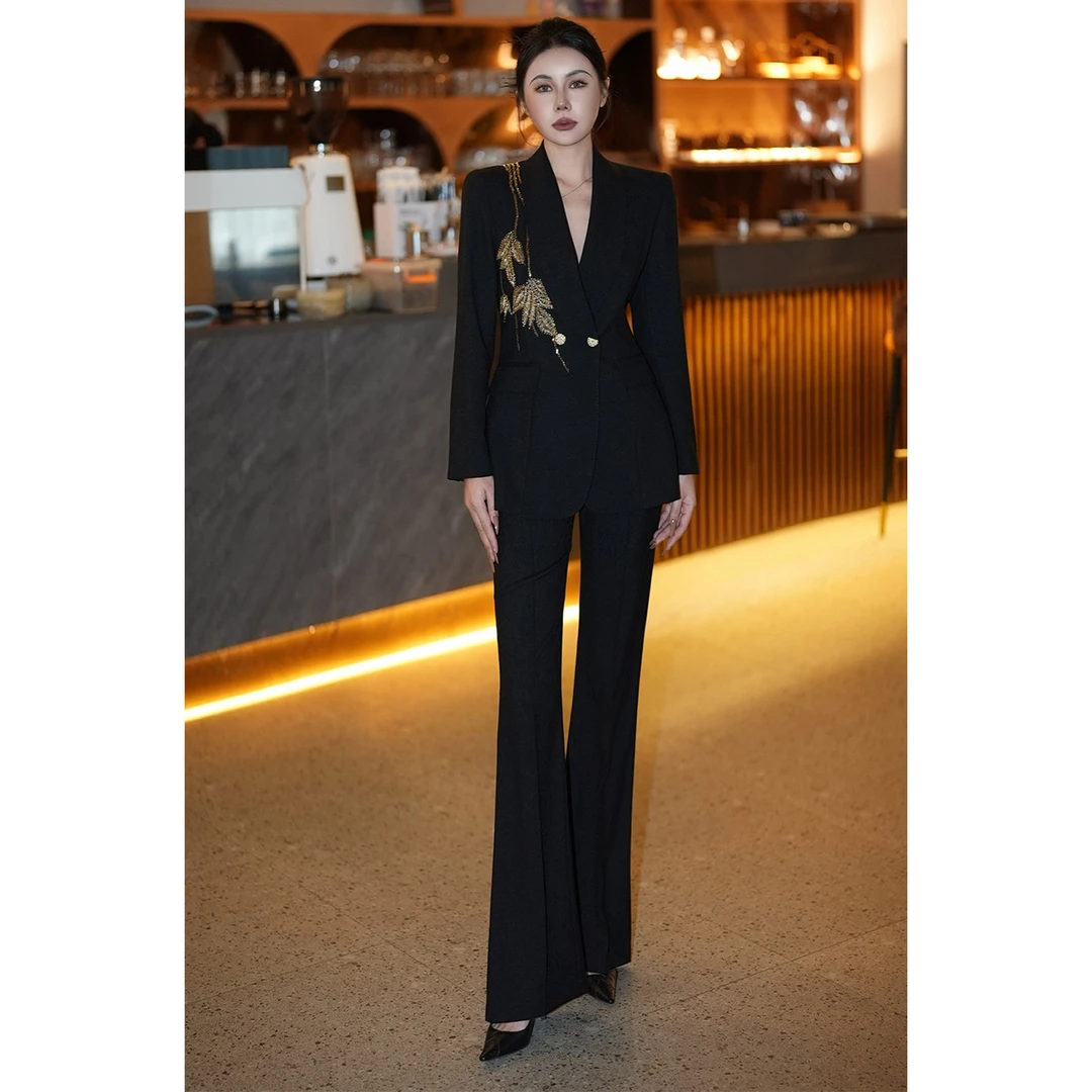 女士高端职业气质干练套装黑色重工钉珠收腰显瘦西装喇叭裤两件套