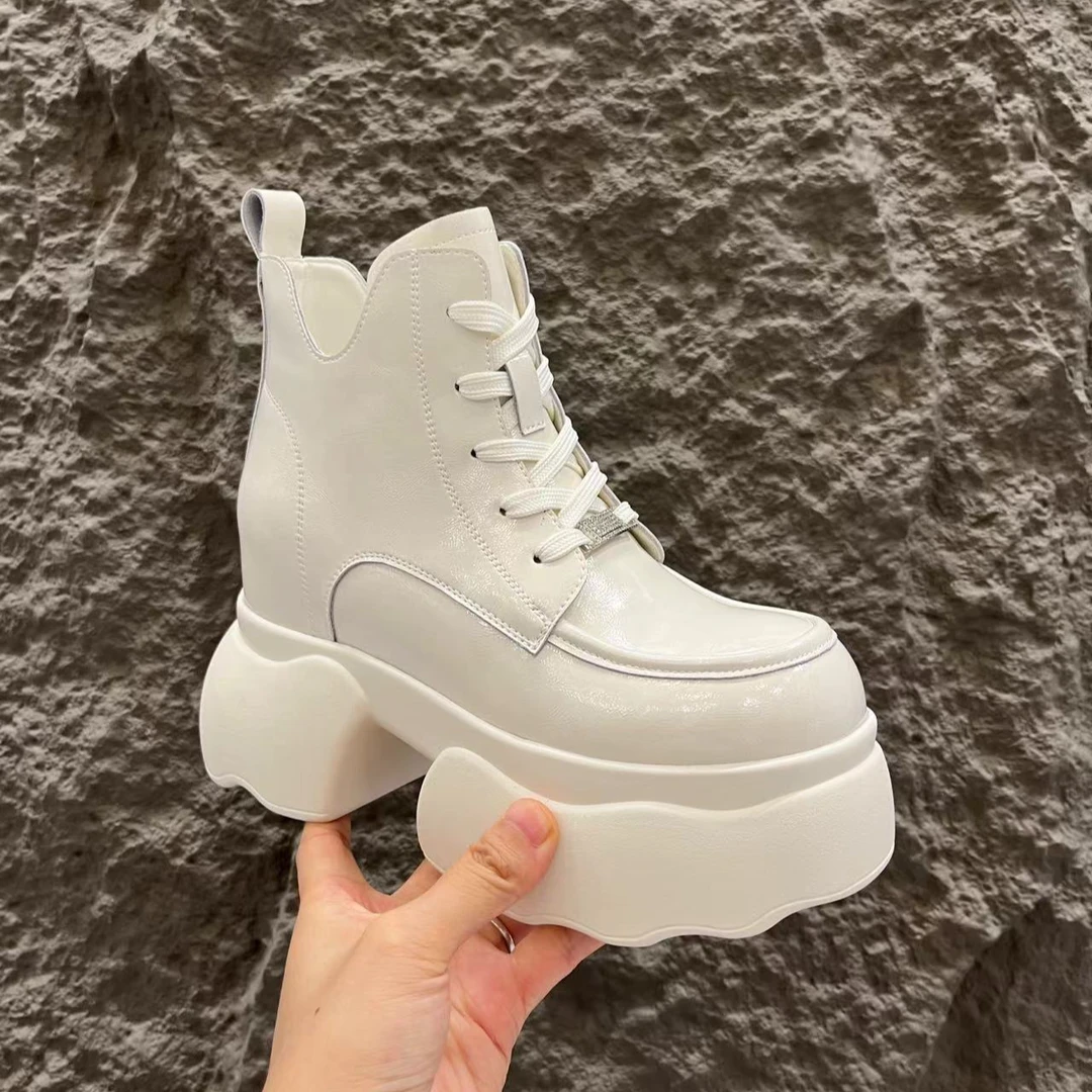 增高10cm马丁靴女鞋2023年时尚保暖新款爆小个子厚底短靴XG0717-2
