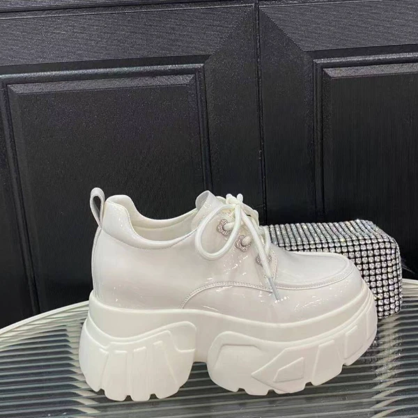 增高9cm百搭乐福鞋2024女小白鞋春秋休闲厚底松糕小皮鞋XG0525-4