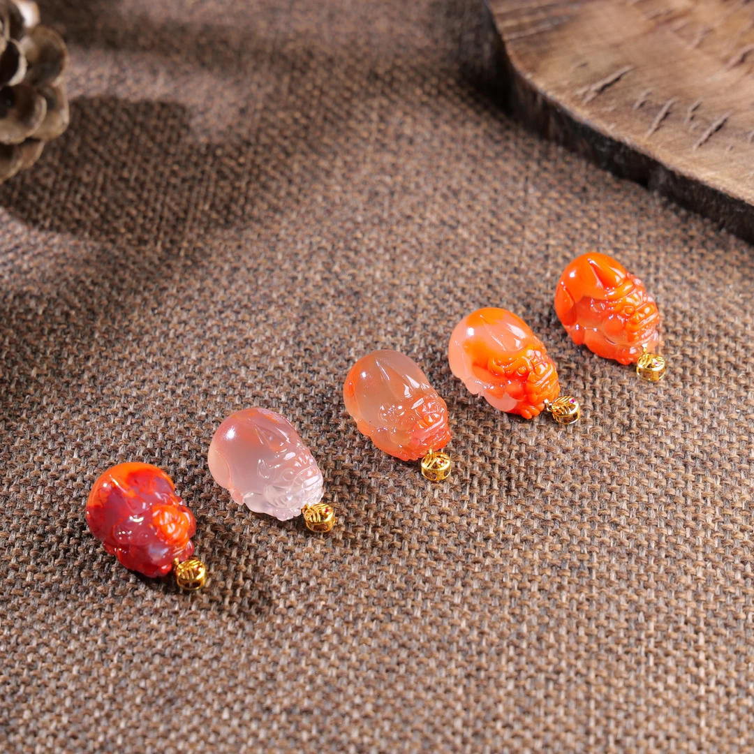 【小雨来了】18k金镶嵌南红貔貅吊坠 貔貅挂坠 挂件 多样性发一件