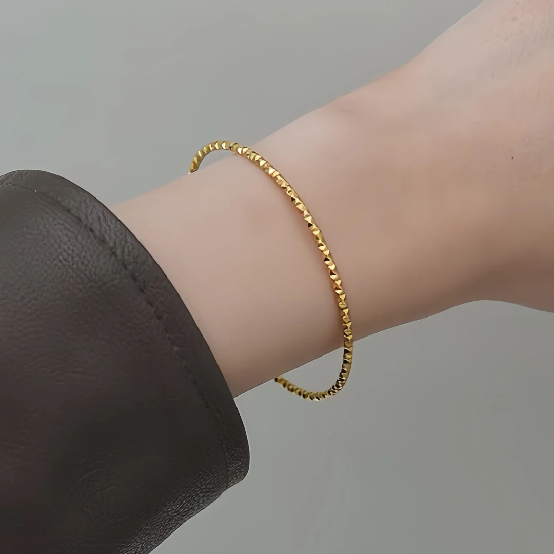 钛钢手镯 小众设计感精致波光粼粼女款素圈手镯轻奢气质单圈手环