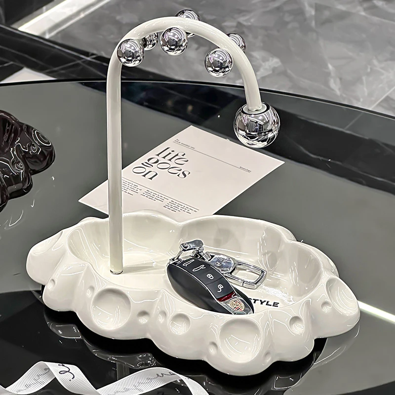 入户玄关挂钥匙手表收纳架进门家居摆件创意乔迁新居布置装饰用品