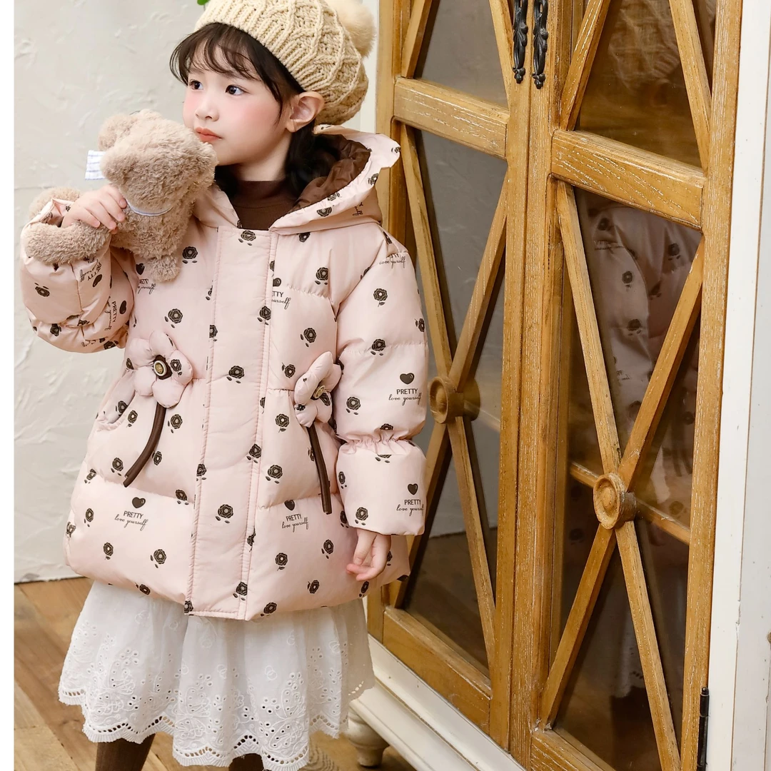 新款女童冬装加厚外套连帽印花保暖小童冬季女宝中长款秋冬