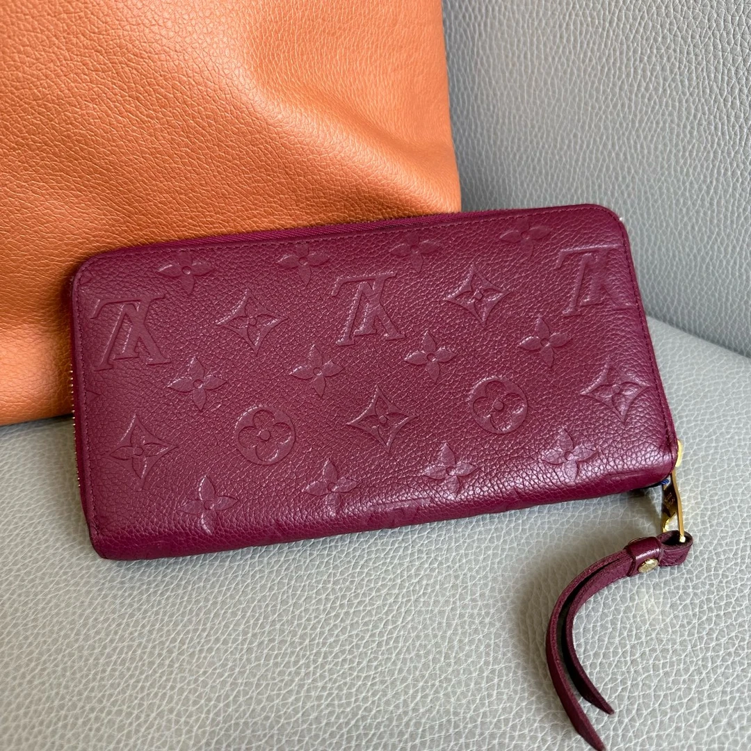 95新 LouisVuitton/路易威登  酒红色压纹钱包A07893