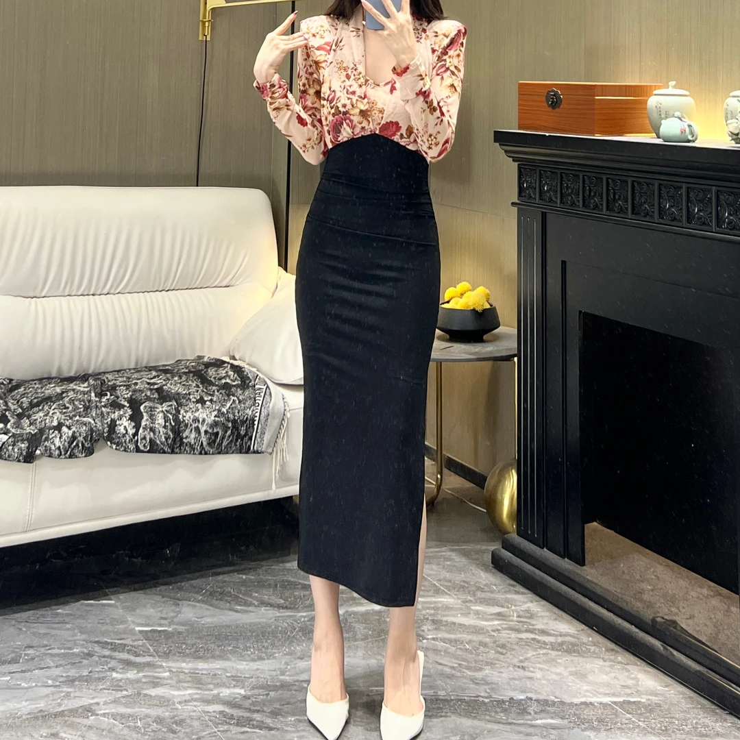 气质女人味轻奢V领挂脖长袖昔年夏末拼接显瘦百搭时尚开衩连衣裙