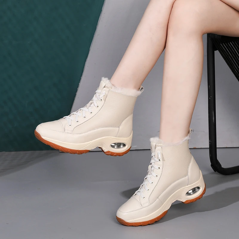 羊皮毛一体休闲雪地靴冬季户外保暖厚毛靴子加绒加厚马丁靴女