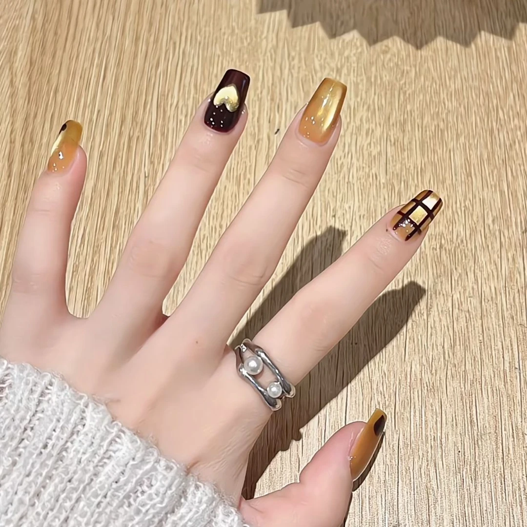 【超短T】金秋(穿戴甲)