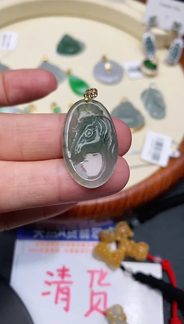 【闪购商品】翡翠颈饰18K金镶嵌