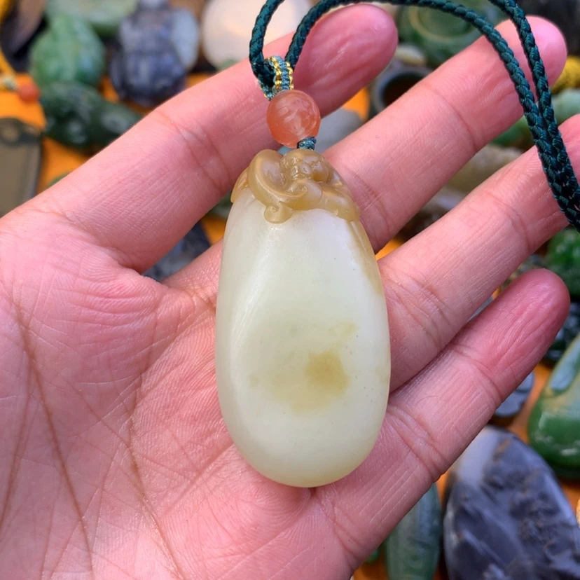 【闪购商品】和田玉挂件未镶嵌完****前