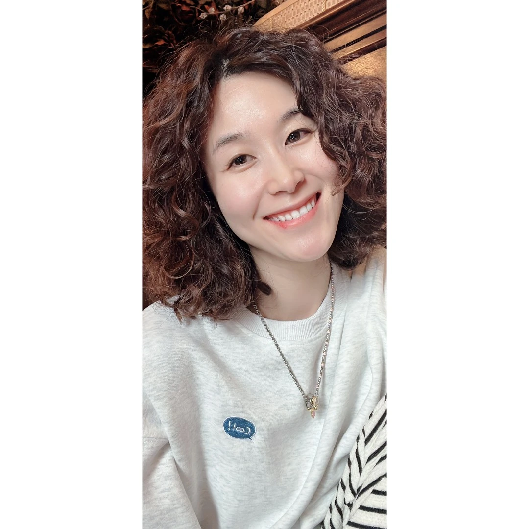 "满绣"百搭宽松外套韩版上衣春秋ins休闲卫衣女绣花刺绣T23228