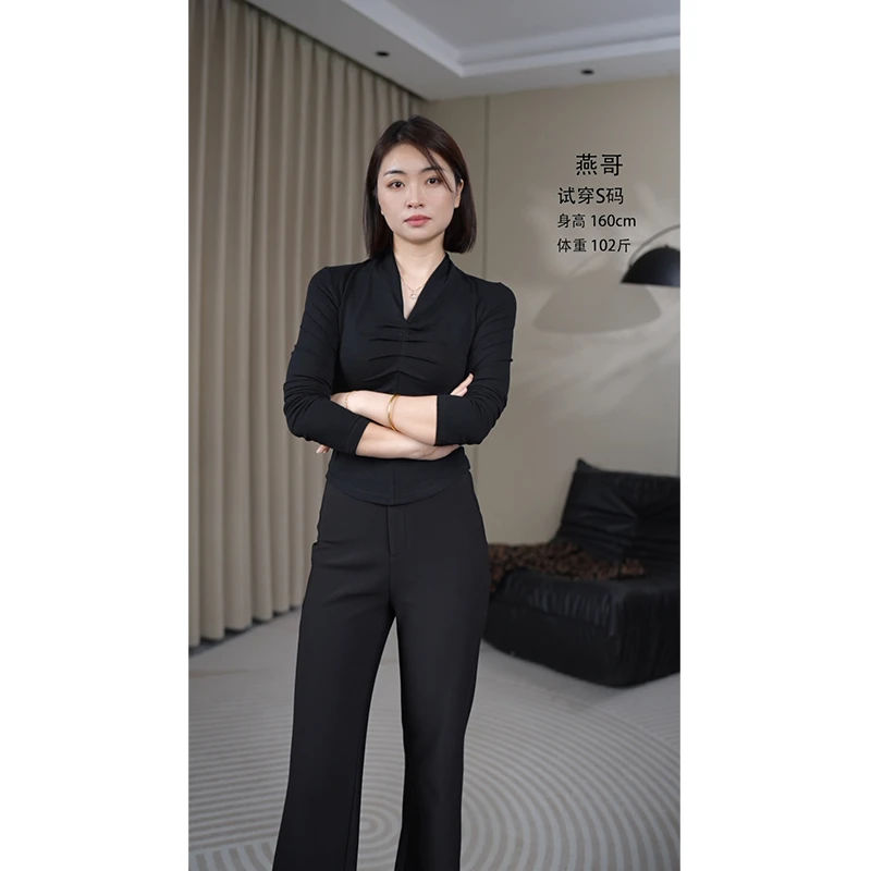 小燕家【暗夜玫瑰】2025春季高级感褶皱百搭V领上衣显瘦长袖针织衫