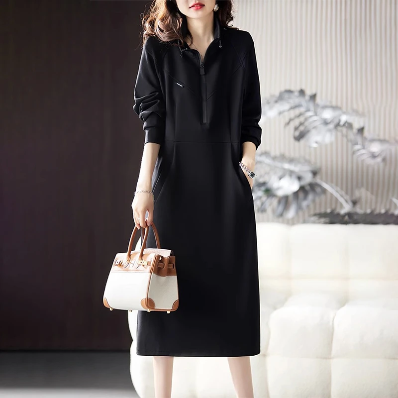 休闲连衣裙女2025秋季新款大码宽松遮肚子显瘦减龄中长款卫衣裙