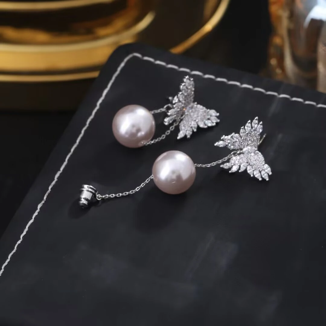 铜合金耳饰 《货号8415》 蝴蝶吊珠耳环