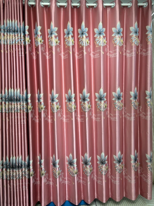 《一帆枫顺》高端粉色缎面高精密提花绣花遮光窗帘