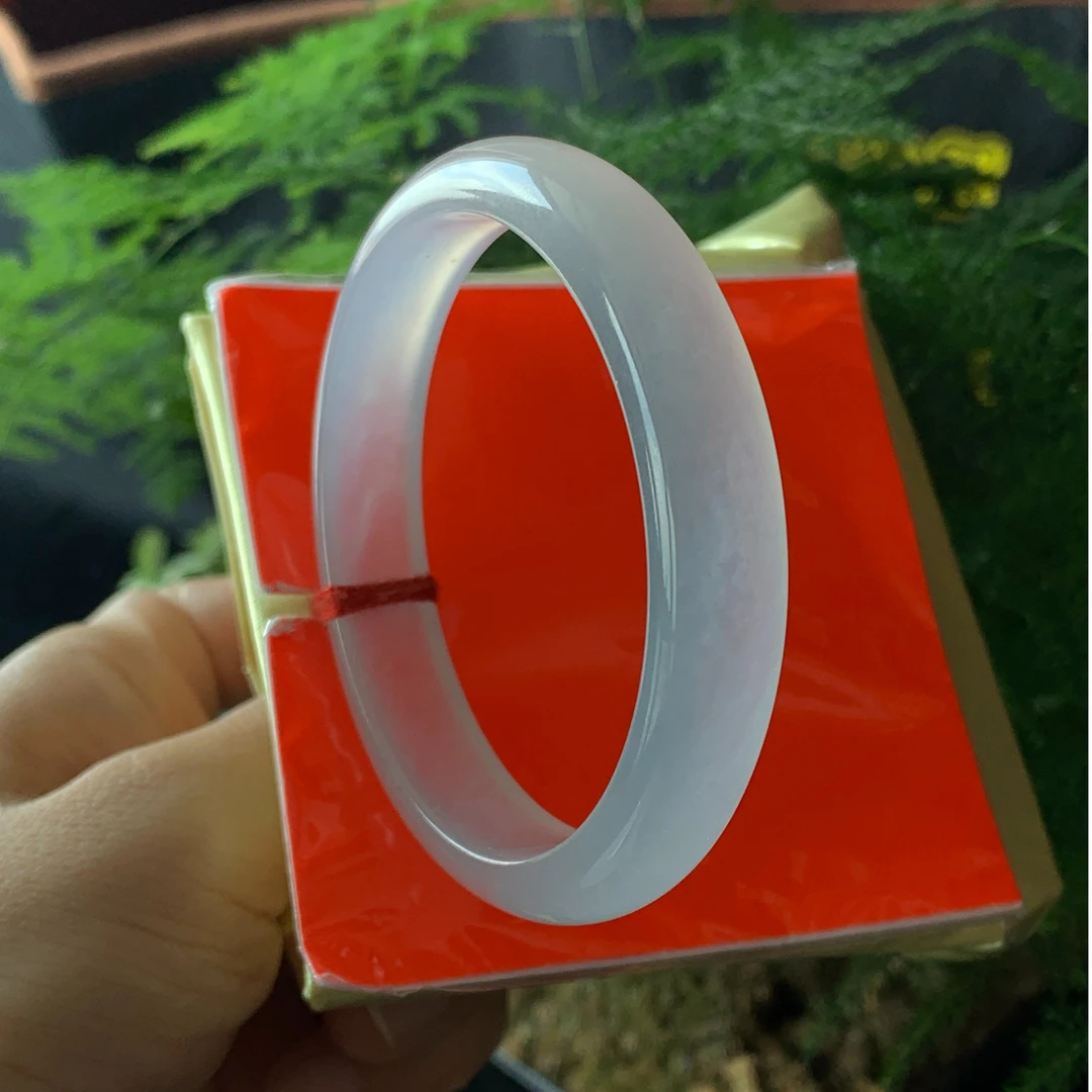 天然缅甸A货玻璃种飘花翡翠尺寸55