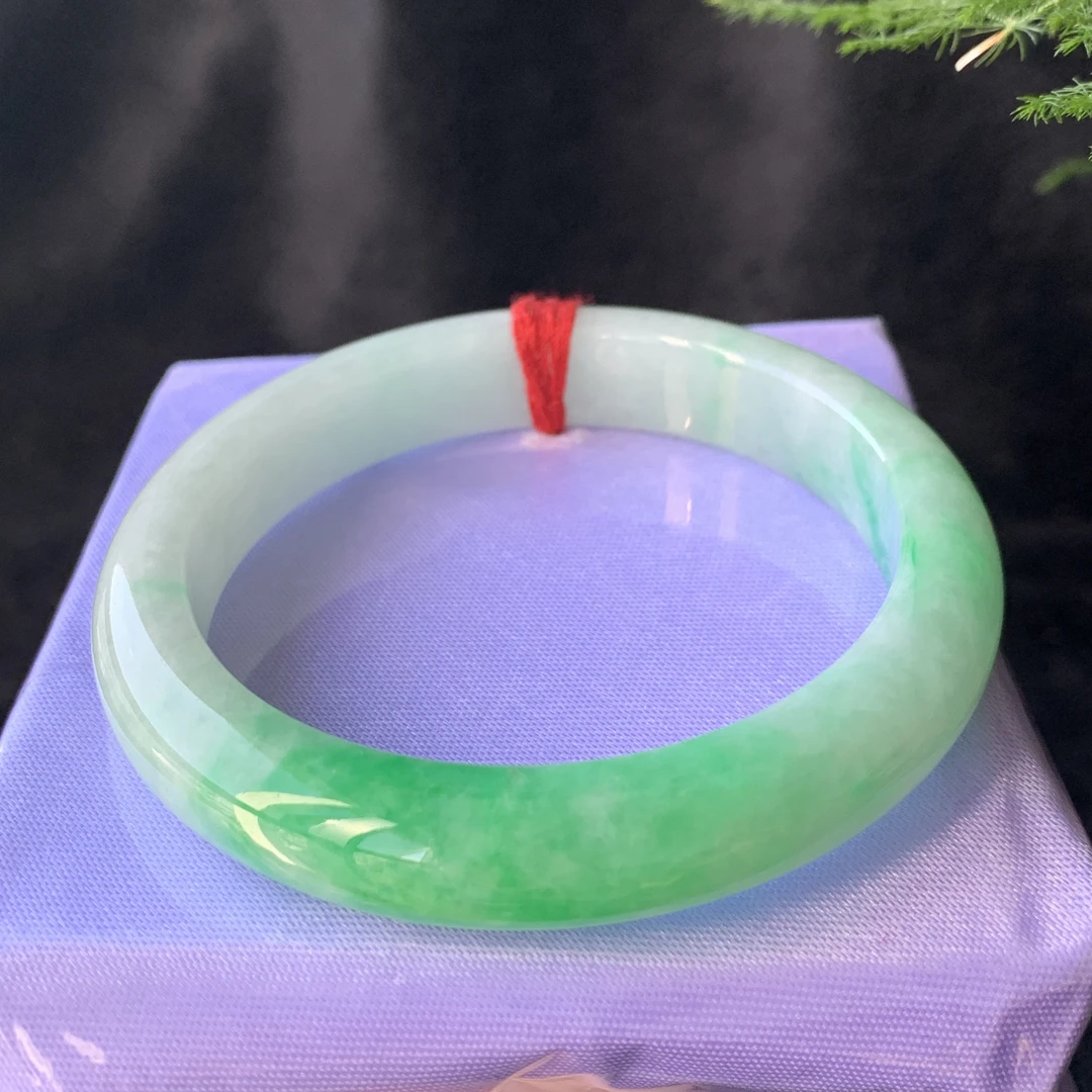 缅甸翡翠手镯阳绿正圈阳绿辣绿a货尺寸56